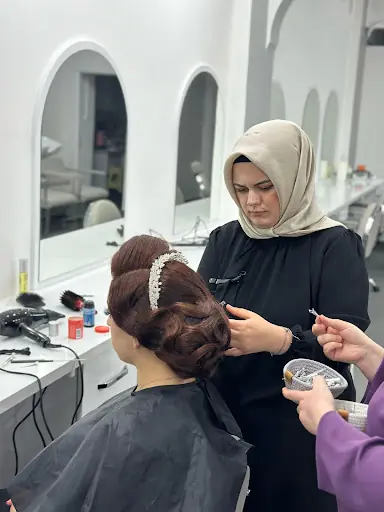 HÜSNA ÇALIŞKAN BAYAN KUAFÖRÜ fotoğraf 1