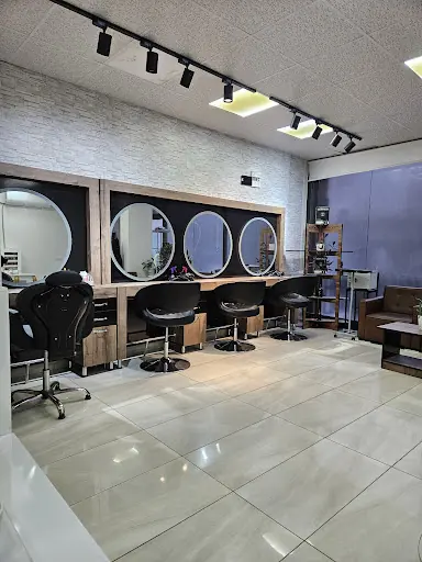 Linda Bayan Kuaförü ve Güzellik Salonu fotoğraf 1