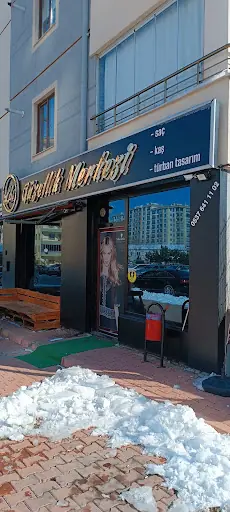 LAL KUAFÖR ESTETİK VE GÜZELLİK MERKEZİ fotoğraf 1