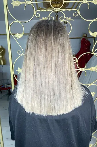 KARDELEN SERIN HAIR & MAKEUP STUDIO & KUAFOR fotoğraf 1