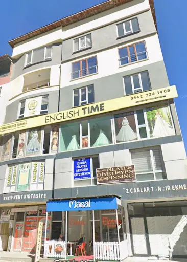 Hakkari İzmir Gelinlik ve Bayan Kuaförü fotoğraf 1