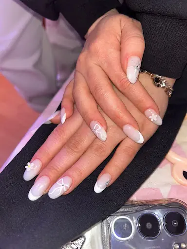 Snob Nail Art & Protez Tırnak fotoğraf 1
