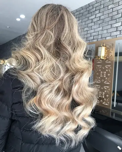 Saloon is fotoğraf 1