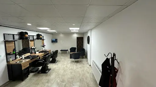 Melih Gazi Ay Hair Studio fotoğraf 1