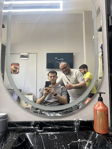 Saloon Kılıçlı fotoğraf 1