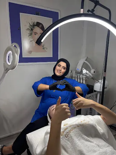 Emine Arslan Güzellik Estetik fotoğraf 1