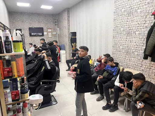 BY MÜSLÜM ERKEK KUAFÖR SALONU fotoğraf 1