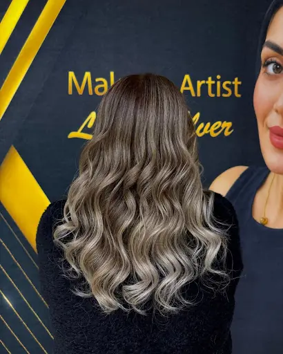 AFRA KUAFÖR VE GÜZELLİK SALONU fotoğraf 1
