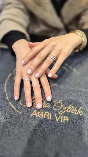Kübra Öztürk Ağrı Vip fotoğraf 2