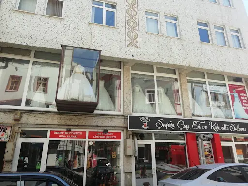 Birnur Gelinlik Ve Güzellik Salonu fotoğraf 1