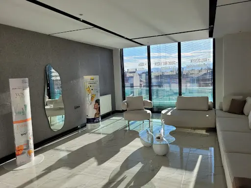SELVERA BEAUTY/GÜZELLİK SALONU fotoğraf 1