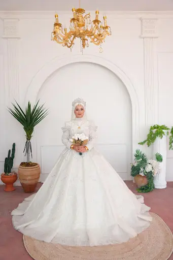 DİAMORA GELİNLİK GÜZELLİK MERKEZİ fotoğraf 1
