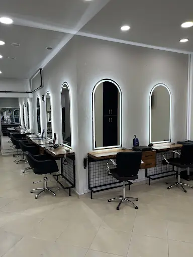AKM Kuaför ve Güzellik Salonu fotoğraf 3