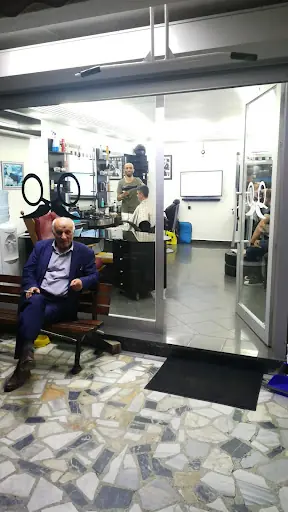 Salon Prestij Erkek Kuaförü fotoğraf 1