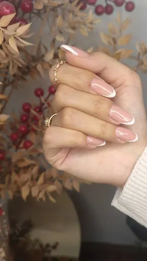 Monro Nail Designer | Üsküdar Protez Tırnak ve İpek Kirpik fotoğraf 3
