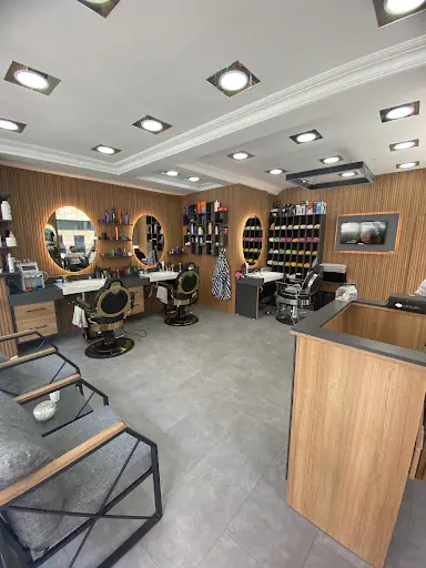 SALOON Dark King fotoğraf 1
