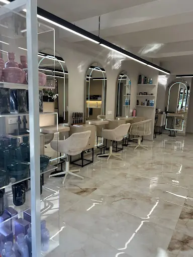 Caner Fidangül Hair & Makeup Studio fotoğraf 1